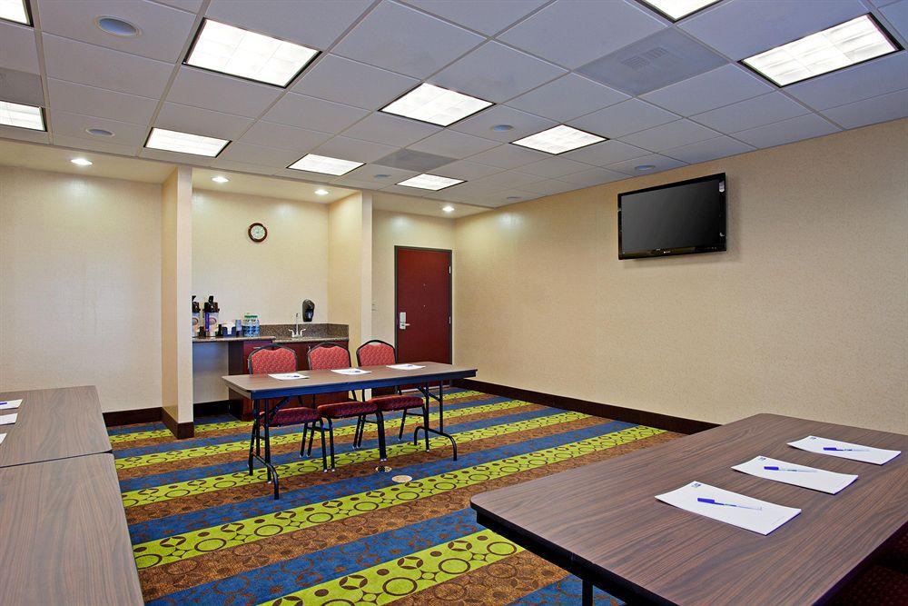 Holiday Inn Express Hotel & Suites Twentynine Palms By Ihg Съоръжения снимка