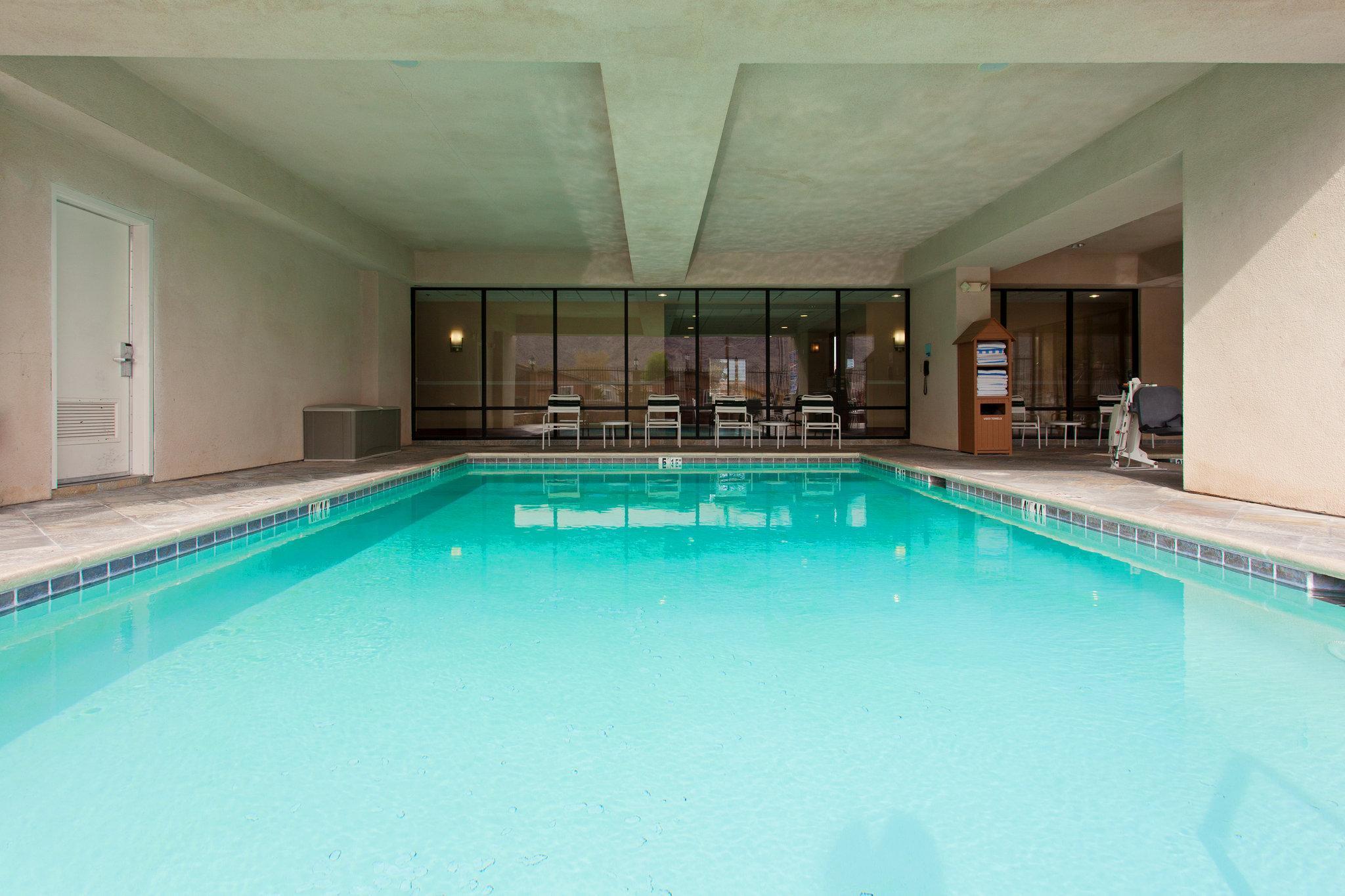 Holiday Inn Express Hotel & Suites Twentynine Palms By Ihg Екстериор снимка