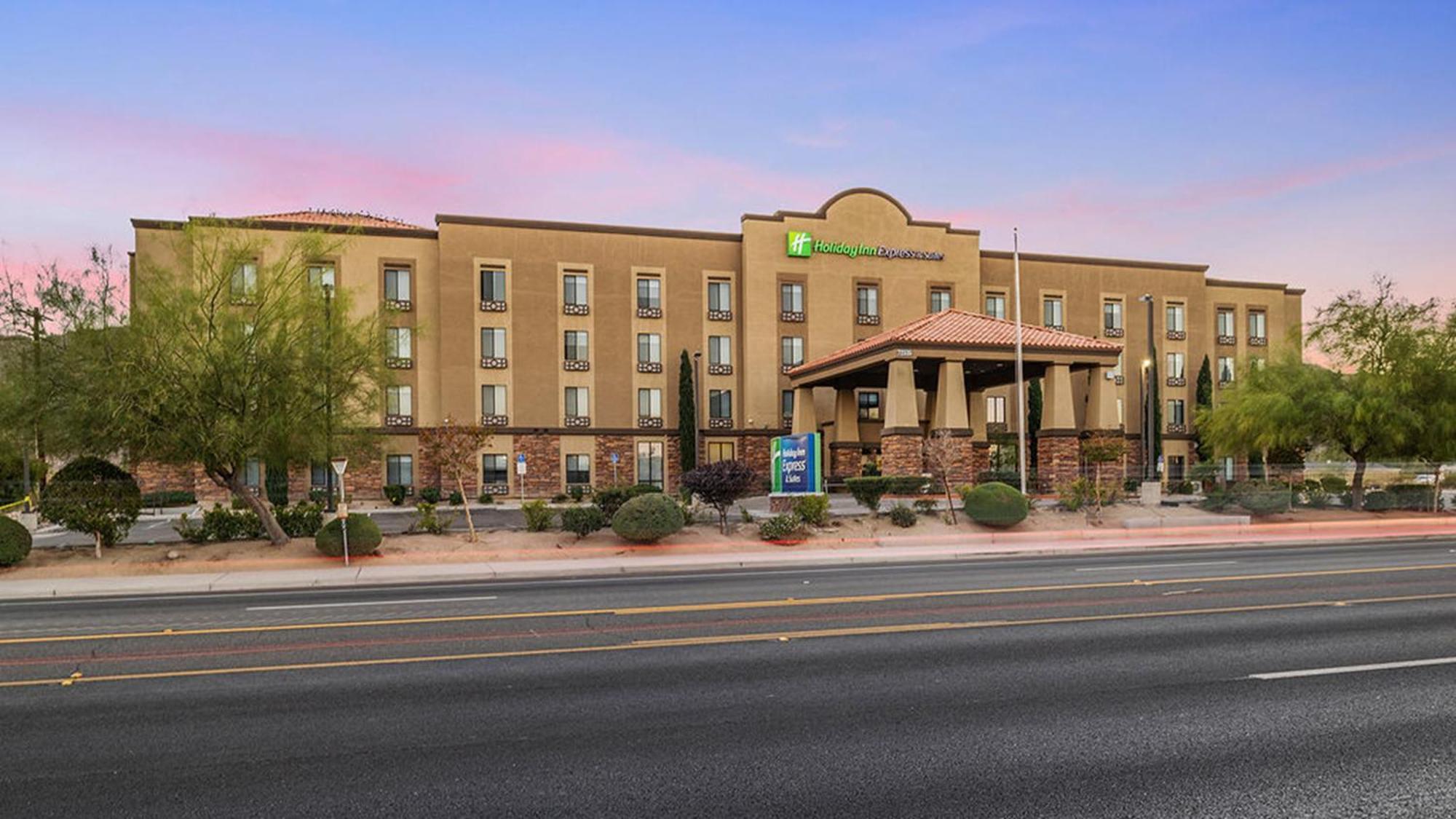 Holiday Inn Express Hotel & Suites Twentynine Palms By Ihg Екстериор снимка
